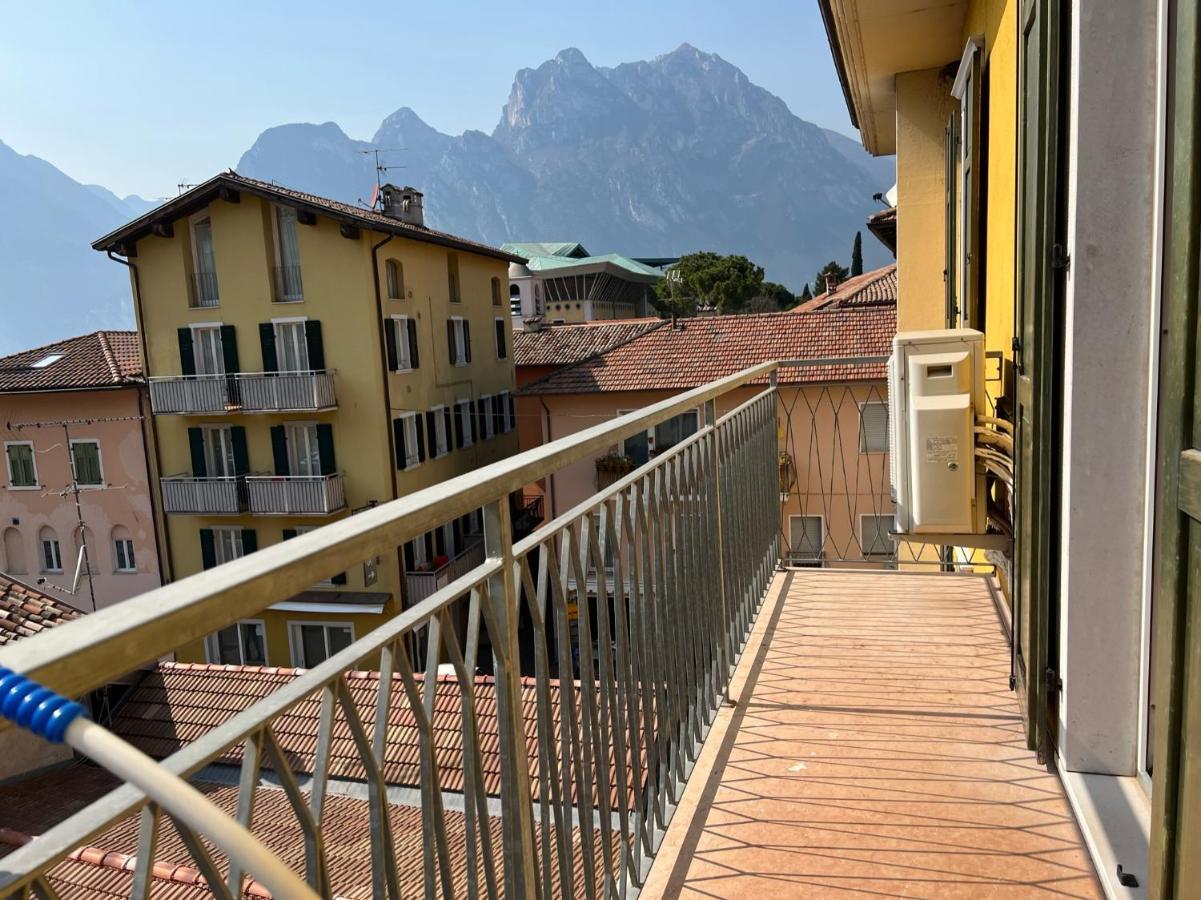 Appartamenti Baia Azzurra 5. Torbole Sul Garda Exterior foto