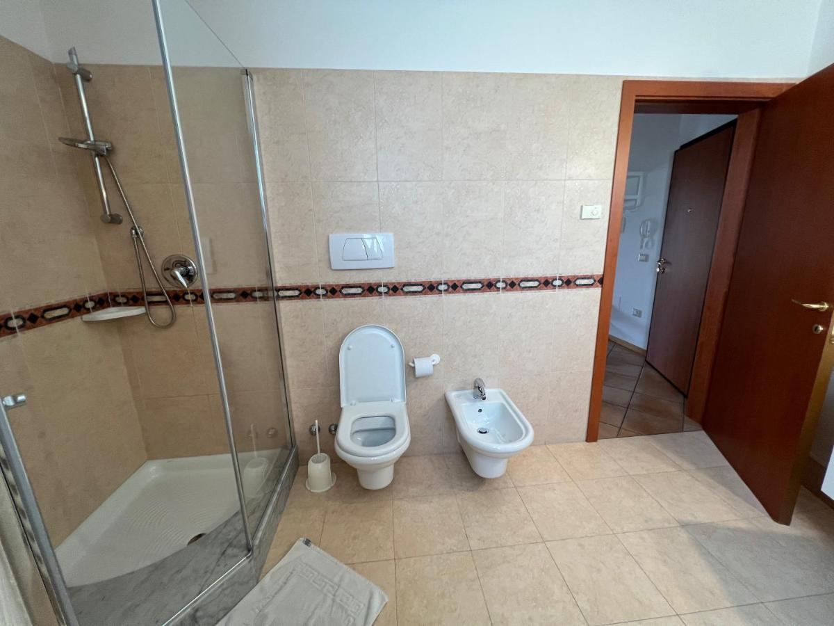 Appartamenti Baia Azzurra 5. Torbole Sul Garda Exterior foto